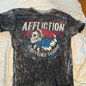 Awesome reversible affliction shirt. Like new.